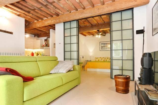 Casa Amorino Apartment Лука Екстериор снимка