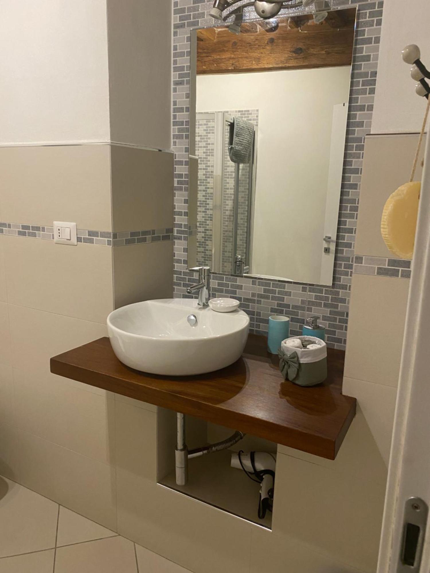 Casa Amorino Apartment Лука Екстериор снимка